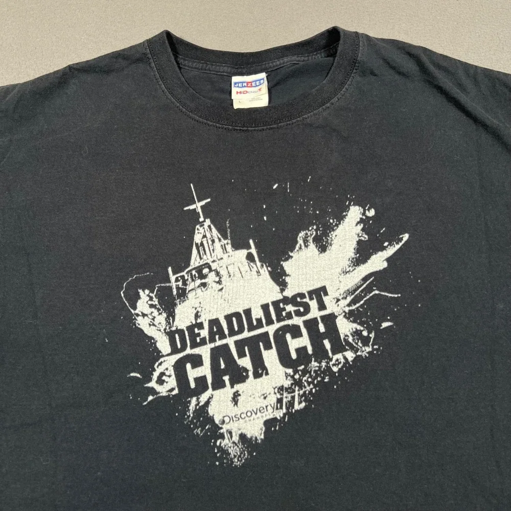Deadliest Catch Discovery Channel T-Shirt Mens Size‎ L Graphic Tee Jerzees